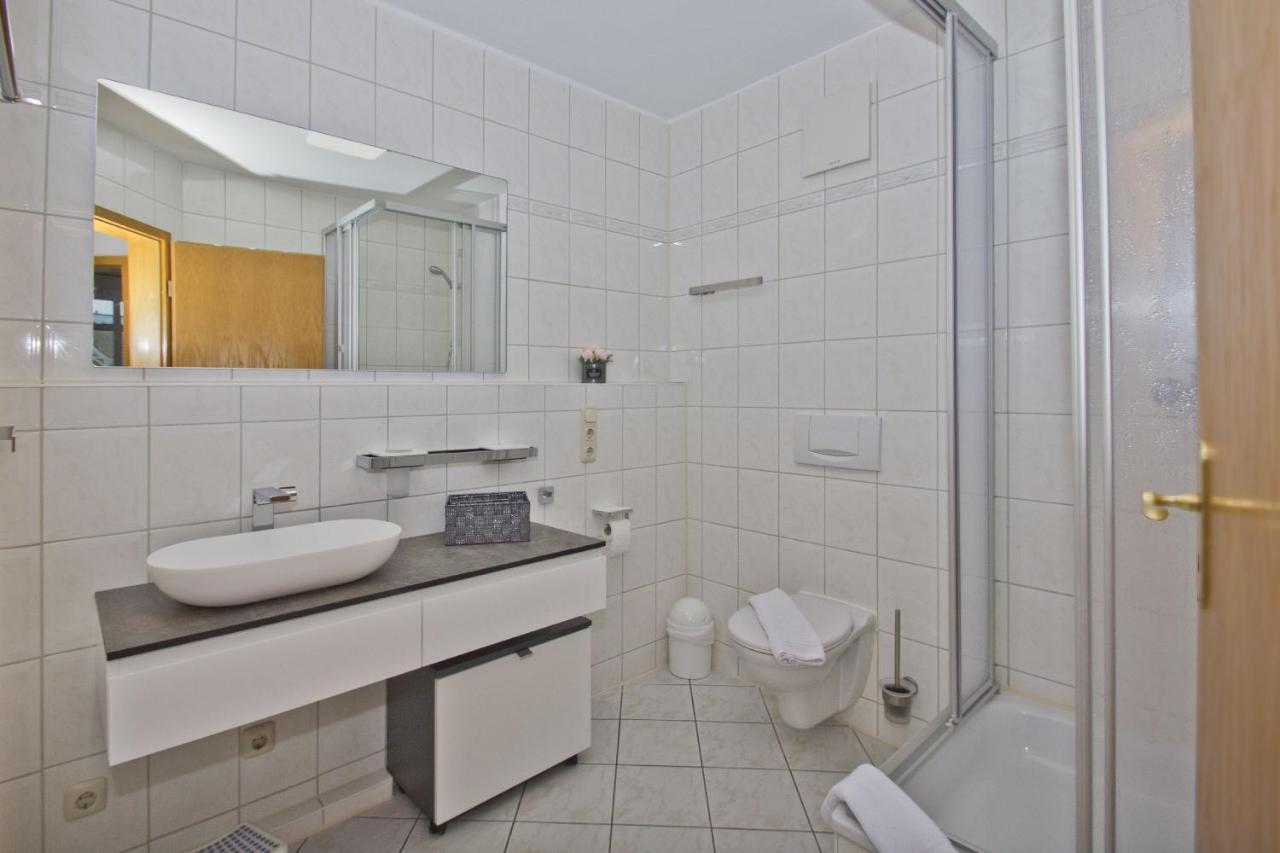 Ferienwohnung Mit Balkon, Gratis Nutzung Vom Ahoi Erlebnisbad Und Sauna In Sellin - Haus Strandeck Fewo 07 Goehren  Exterior foto